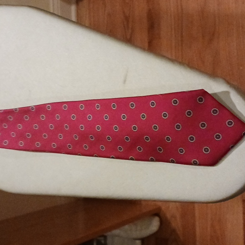 Ed Mitchell of Westport (CT) Hand Sewn by Rovery Talb Red Tie